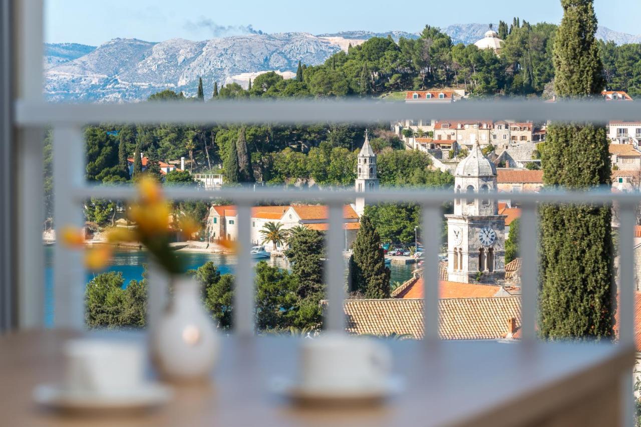 Apartments Rilovic, City And Sea View Apartments ツァヴタット エクステリア 写真
